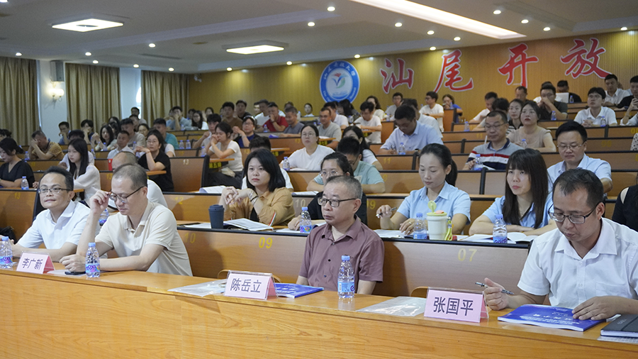 我院舉辦市中小企業(yè)卓越領(lǐng)導(dǎo)力與核心團(tuán)隊(duì)建設(shè)能力提升培訓(xùn)班(圖4)